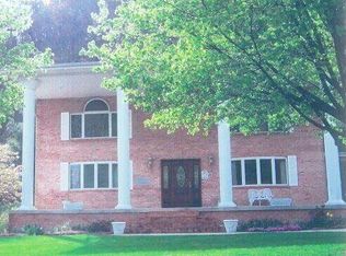 288 Sunshine Ln, Pikeville, KY 41501