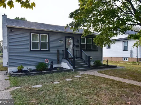 709 Pennsylvania Ave, Palmyra, NJ 08065