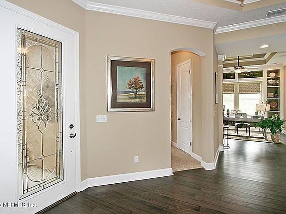 2nd image of 29 Willow Park Way
