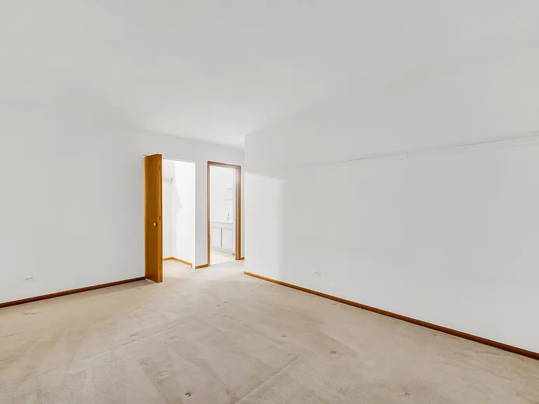 7000 Newport Dr #204 — Photo 21