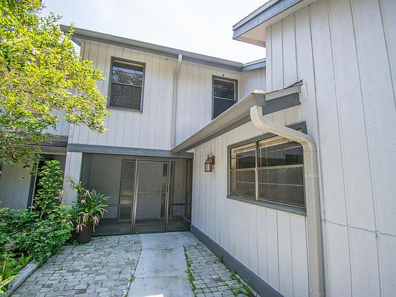 2nd image of 1326 Wilderness Ln