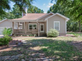 546 Peacock Rd, Defuniak Springs, FL 32433
