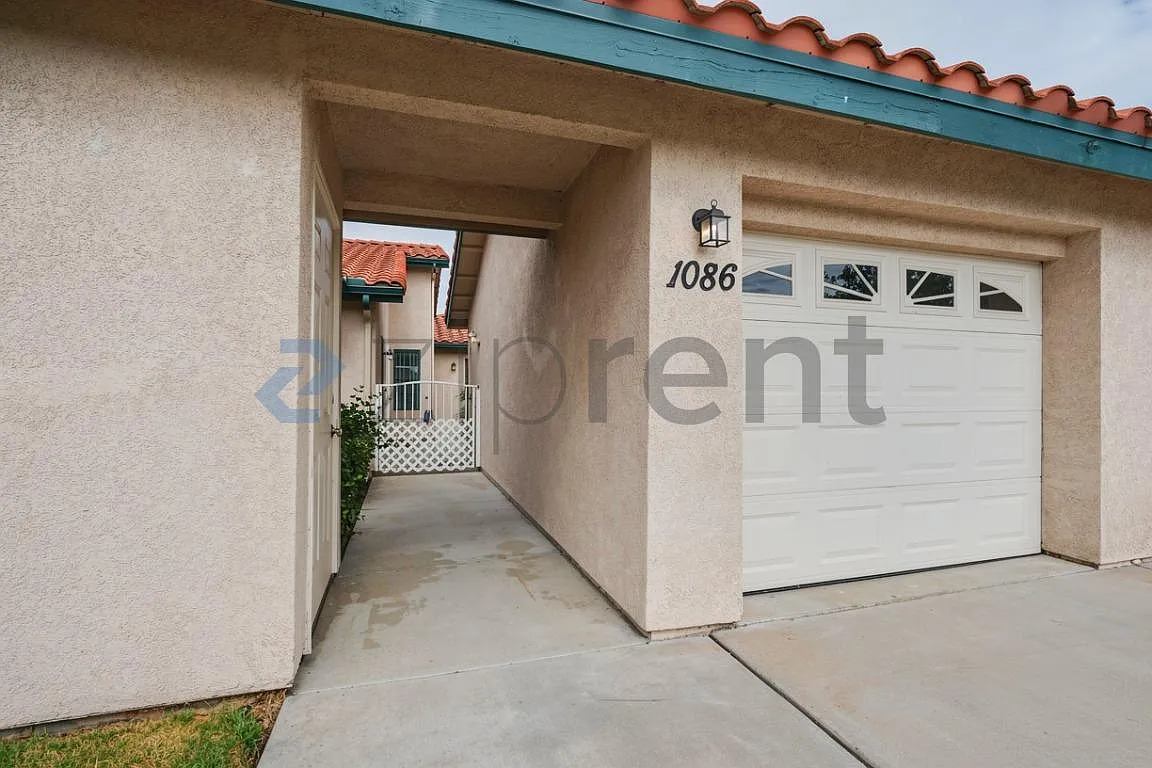 2 bed, 1124 sqft, $2,375 — Photo 3
