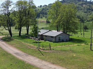 1104 Rio Nes Ln, Roseburg, OR 97470