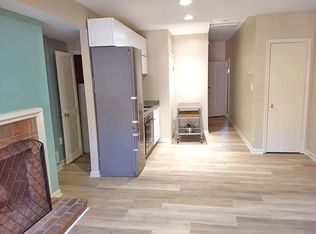 325 6th St SE #1, Washington, DC 20003