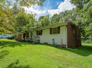 416 Darby Ln, Atkins, VA 24311