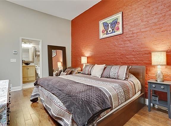 3rd image of 448 Julia St APT 216
