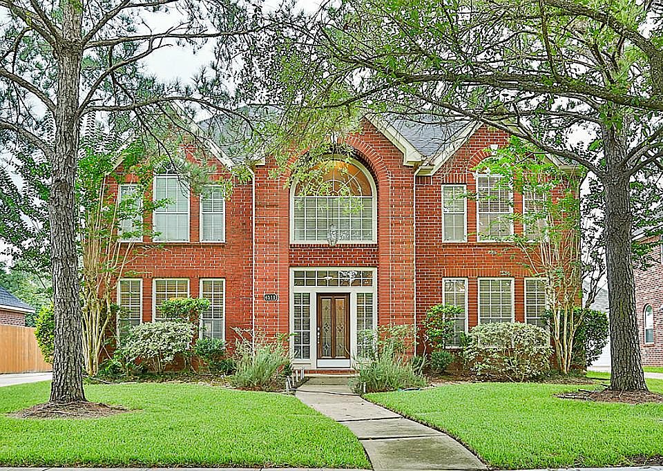 1st image of 4511 Meadow Green Dr