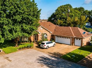 105 Glen Ridge Ln, Bullard, TX 75757