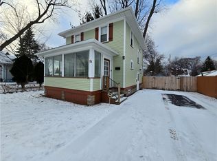 28 Worcester Rd, Rochester, NY 14616
