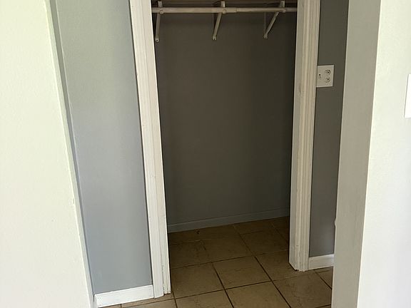 4th image of 5217 W Monroe Rd