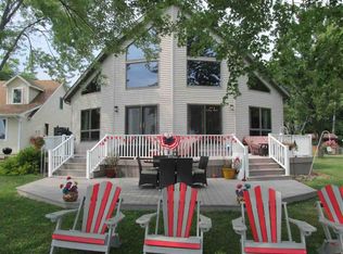 44 Lake Dr Clear Lk, Fremont, IN 46737