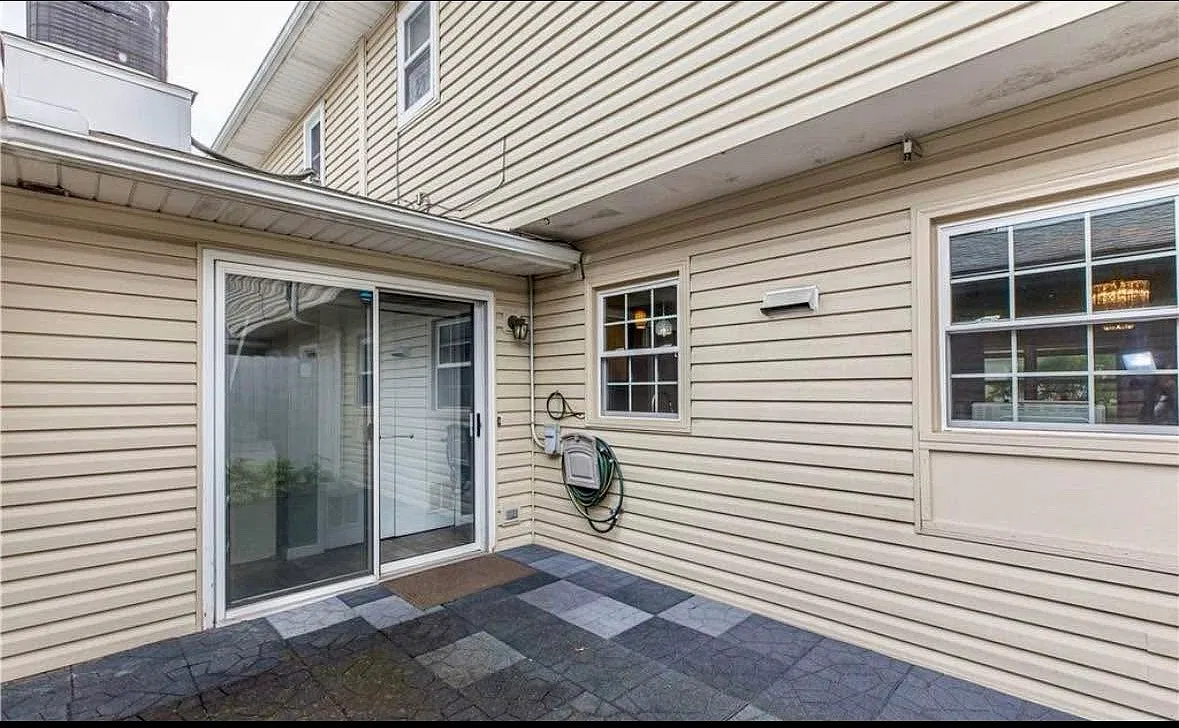 3 bed, 1328 sqft, $1,650 — Photo 3
