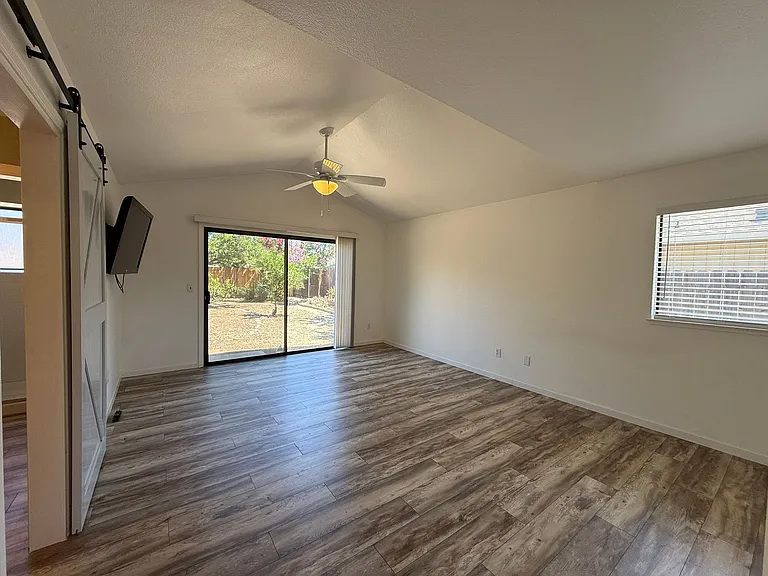 243 Rio Mesa Ct — Photo 17