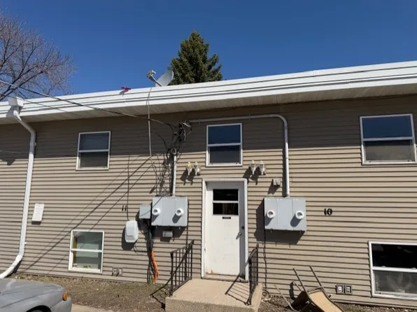 1115 Campbell Dr #9, Grand Forks, ND 58201