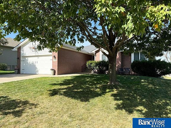 5th image of 7930 Creek View Dr