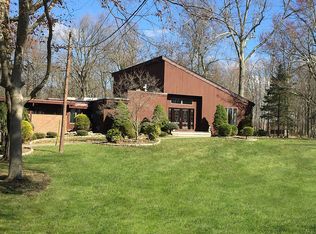 20 Dead River Rd, Warren, NJ 07059
