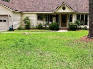 6113 Ibis Ln, New Bern, NC 28560