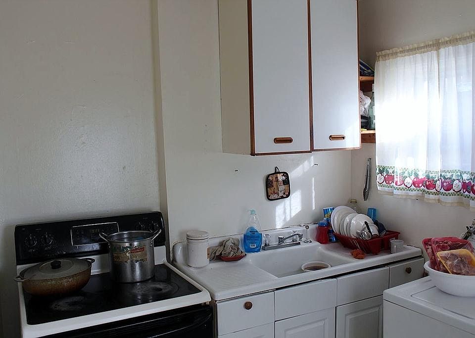 Cozy Space w/Washer Hook-ups