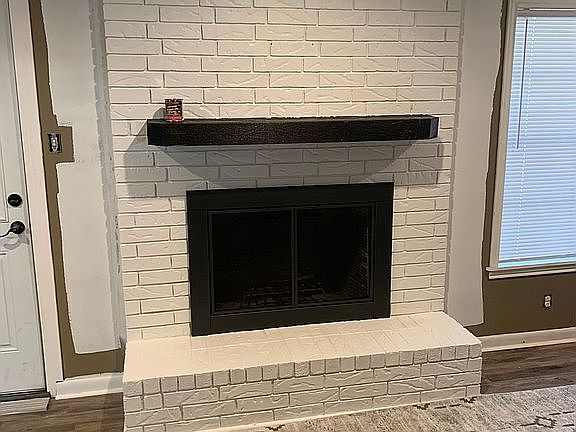 3rd image of 152 Huntington Dr