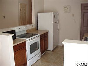 4th image of 44 Pheasant Ct