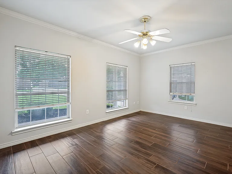 1156 Bent Oaks Dr — Photo 15