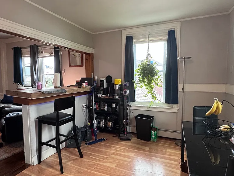 60 Summit St #2 — Photo 3