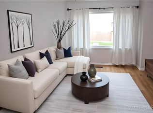 297 Bluevale St N #B, Waterloo, ON N2J4H6