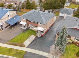 68 Wheatsheaf Cres, Toronto, ON M3N 1P6