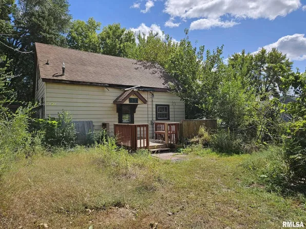 534 Island Ave, East Moline, IL 61244