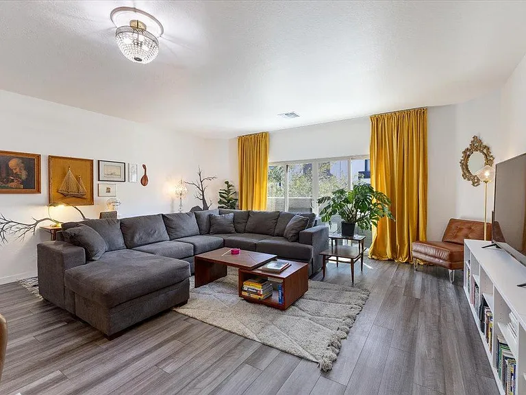 7842 N 20th Gln — Photo 20