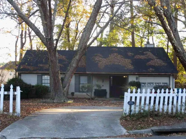 220 Gage Ct, Fairburn, GA 30213