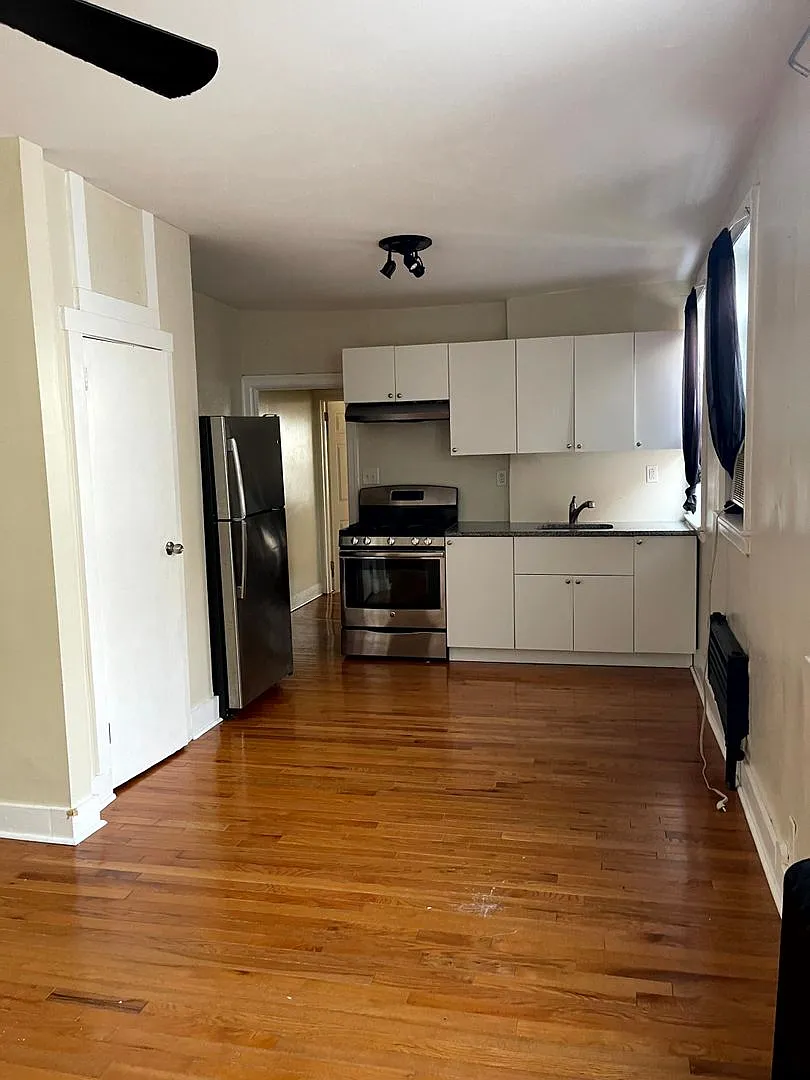 Walnut_5236 — Photo 1