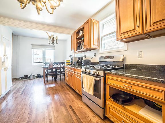 5th image of 4925 N Bell Ave #3