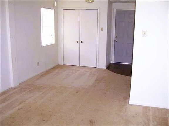 5th image of 1833 Oriole Dr