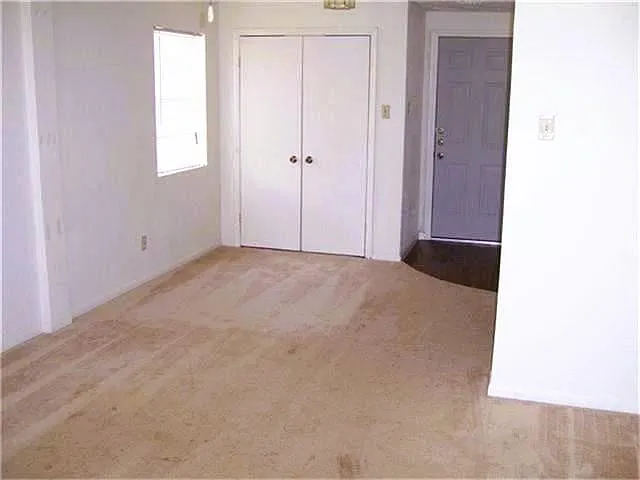 1833 Oriole Dr — Photo 5