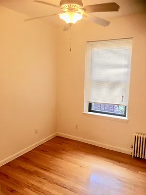 Rented by Halvatzis Realty | media 6