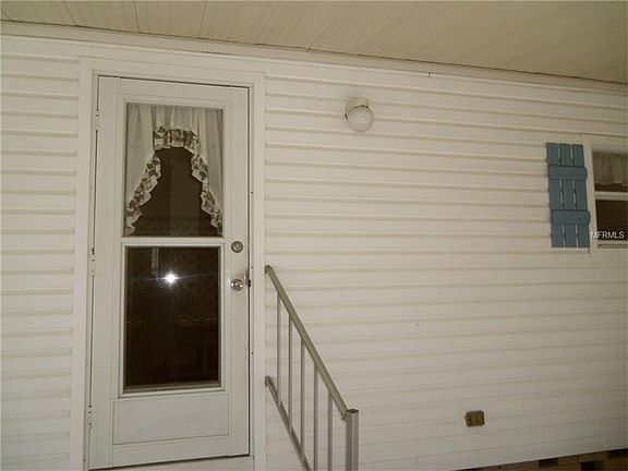 2nd image of 105 Tahitian Way