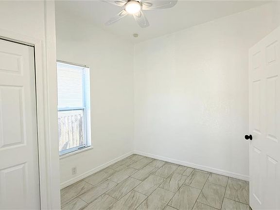 5th image of 2332 W Pine St