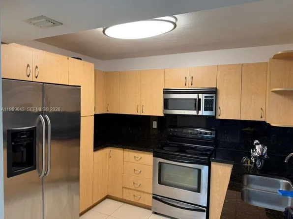 2750 NE 183rd St APT 1201, Aventura, FL 33160