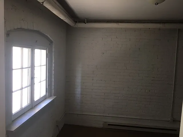 218 John St NE #1R — Photo 5
