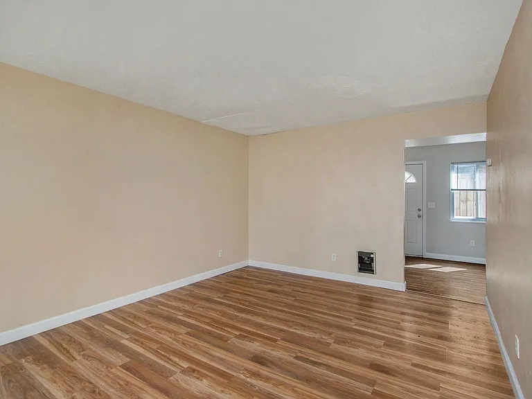 444 Garland St #2 — Photo 6