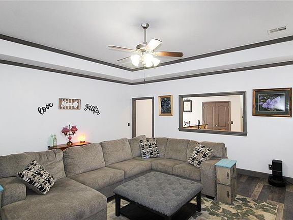 5th image of 108 Chardonnay Ln