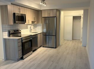 1010 Sandy Beach Rd #1102, Pickering, ON L1W 3X5