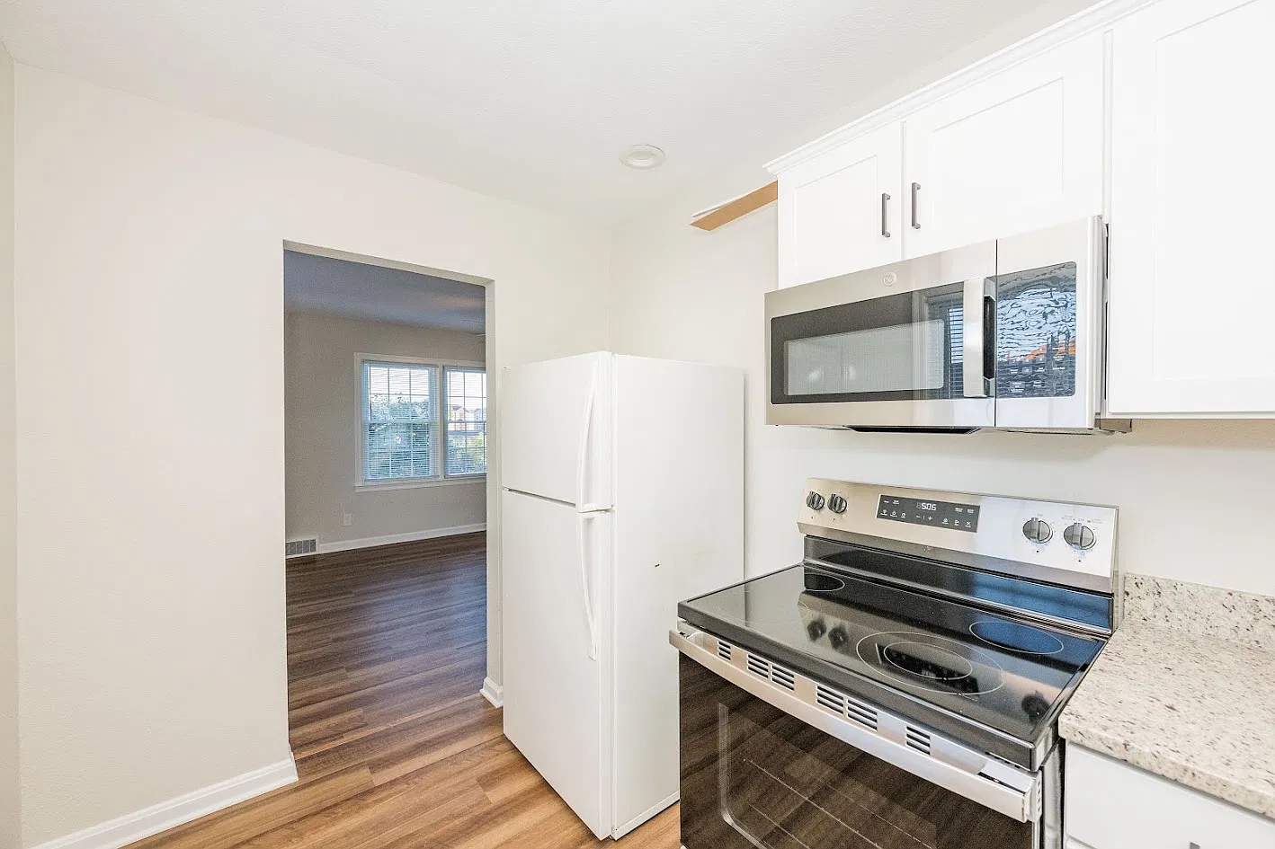 1 bed, 560 sqft, $850 — Photo 4