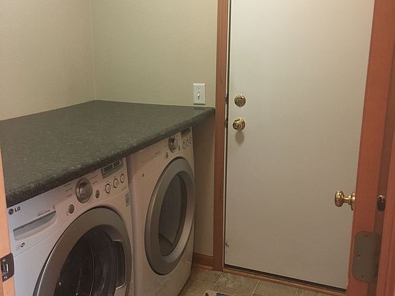 5th image of 26611 Woodmont Dr