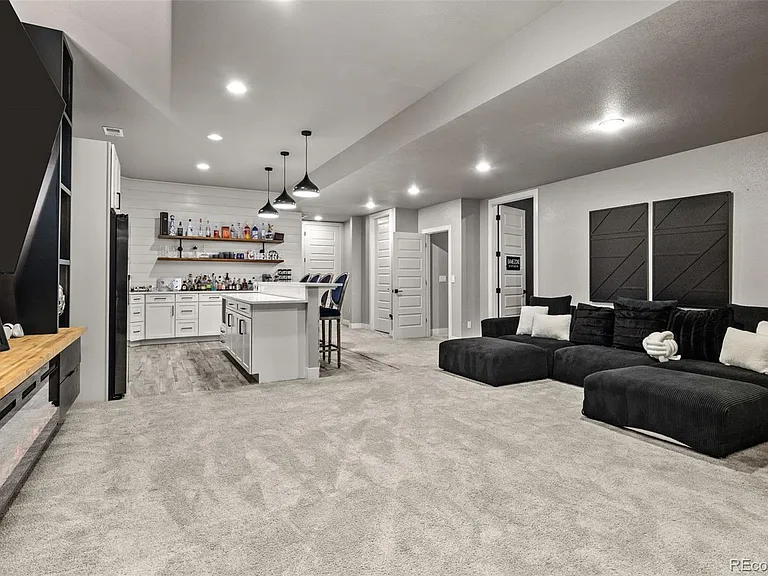 25537 E Alder Dr — Photo 35