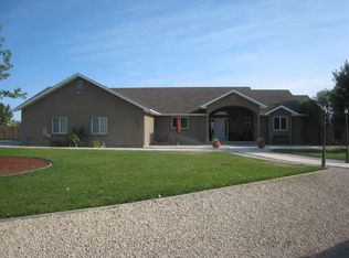 370 River Village Dr, Fallon, NV 89406