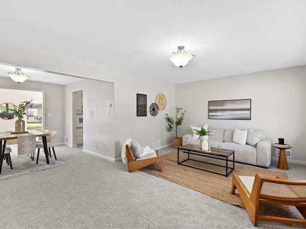 1536 Sagewood Dr, Virginia Beach, VA 23455