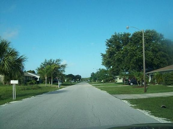 2nd image of 751 Dobell Ter NW